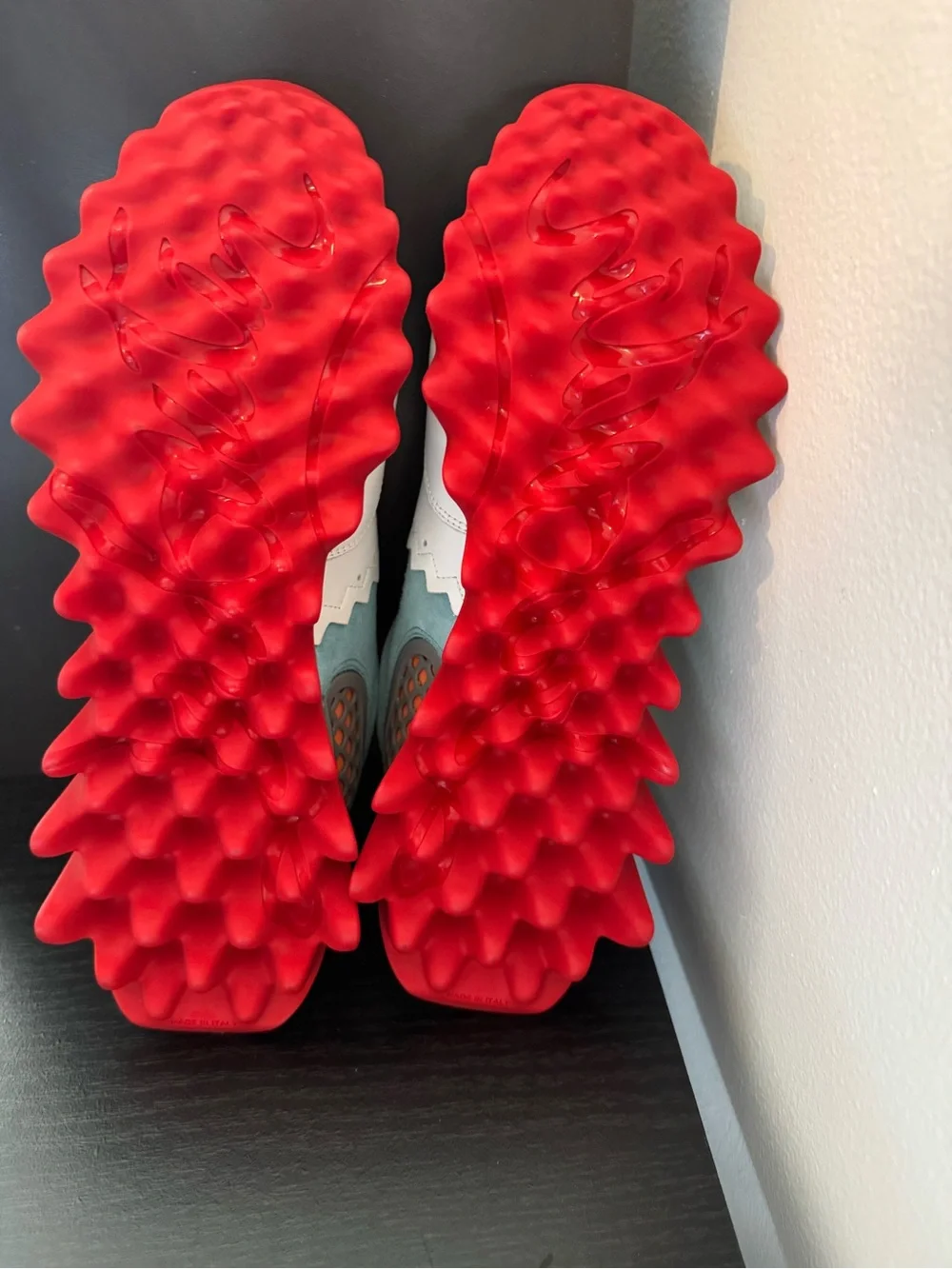 Christian Louboutin Men’s Loubishark CL Paris Sneakers White Turquoise Red (42)